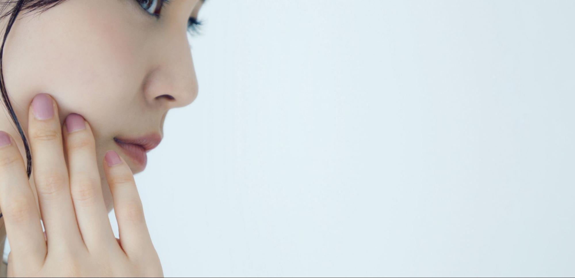 頬のこぼしを治す家庭療法